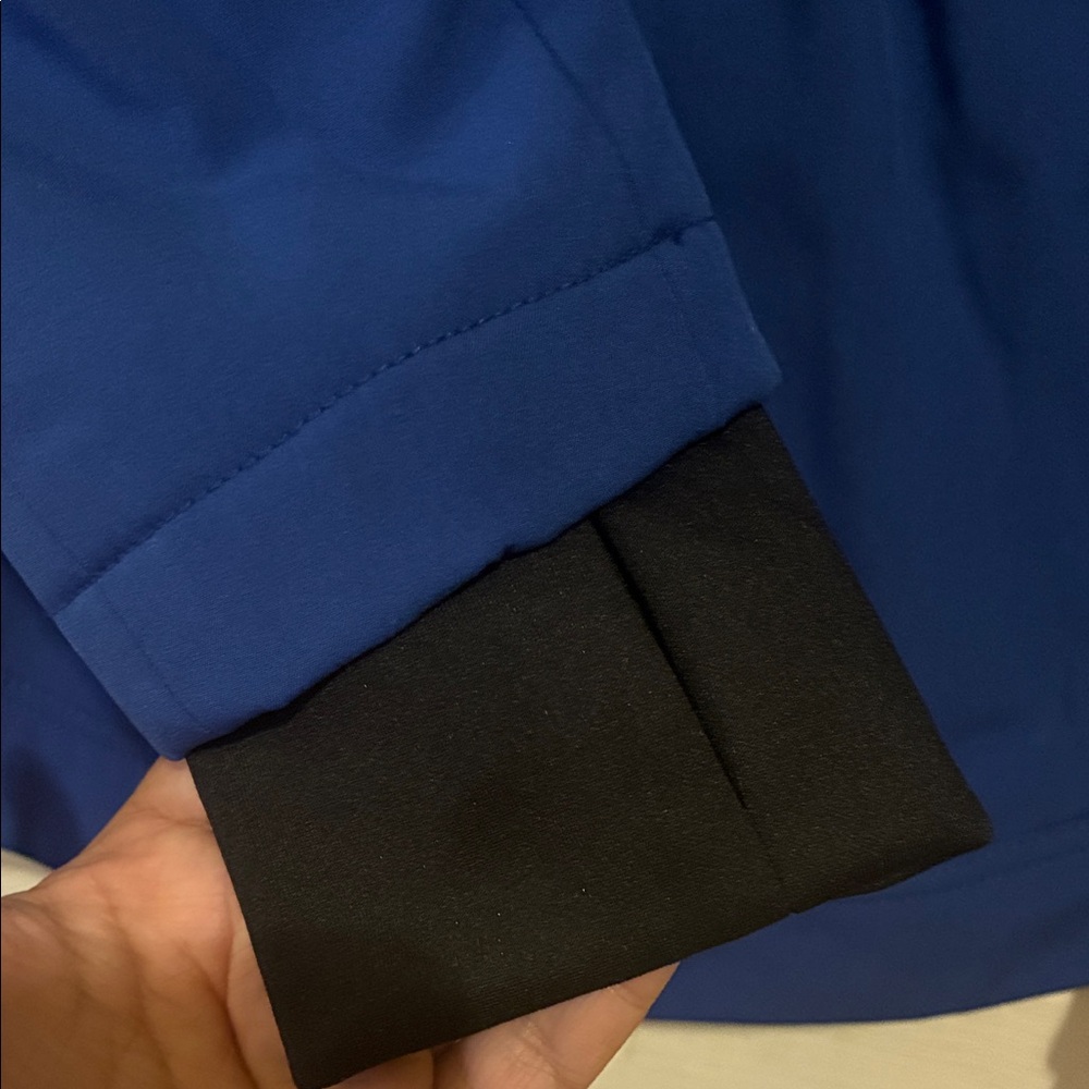 GUESS Women's Blue Jacket - Picture 5 of 5